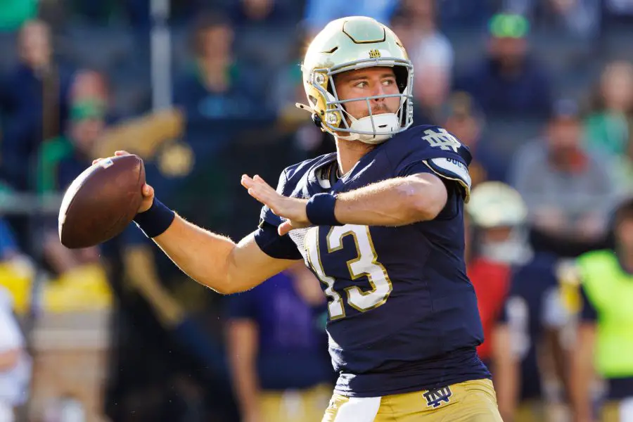 Notre Dame quarterback CJ Carr